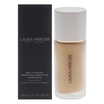 Real Flawless Weightless Perfecting Foundation - 3W0 Sandstone by Laur