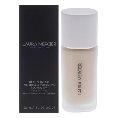 Real Flawless Weightless Perfecting Foundation - 1N2 Vanille by Laura