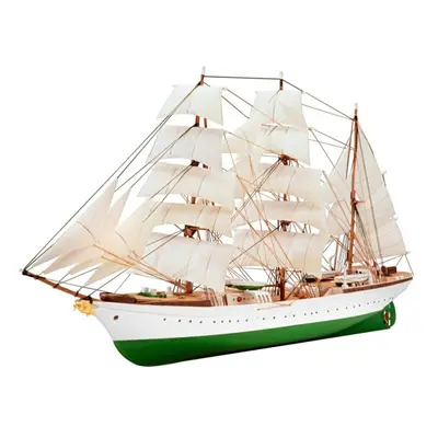 Gorch Fock Model Set (1:350 Scale)