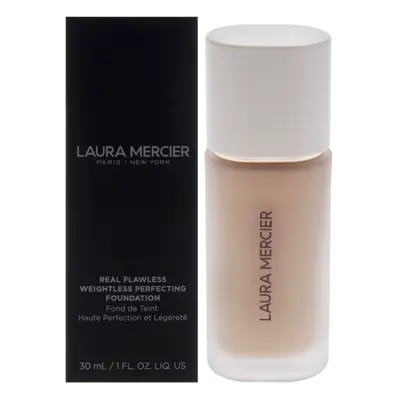 Real Flawless Weightless Perfecting Foundation - 3C2 Toffee by Laura