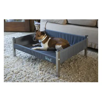 HENRY WAG ELEVATED DOG BED MEDIUM - X X 30CM