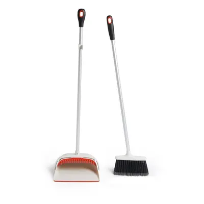 OXO Good Grips Upright Sweep Set - White