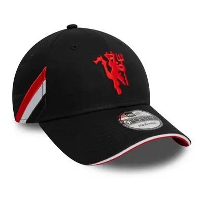 Manchester United New Era Flag 9Forty Black Strapback Baseball Cap