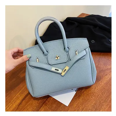 (Light blue) New European and American Fashion Litchi Pattern Lock 25CM Platinum Bag Hand-held S