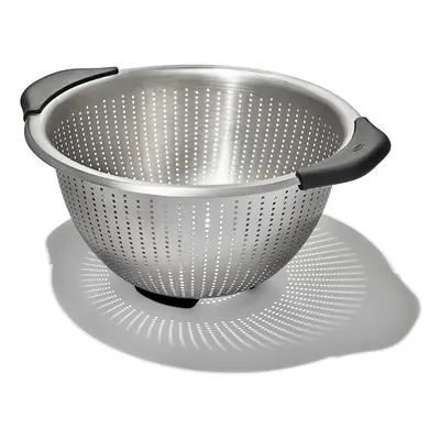 OXO Good Grips Stainless Steel qt./ 4.7 Colander