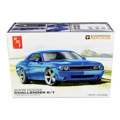 AMT Skill Model Kit Dodge Challenger R/T 1/25 Scale Model by AMT