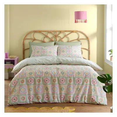 Catherine Lansfield Crochet Print King Duvet Cover Set with Pillowcases Green