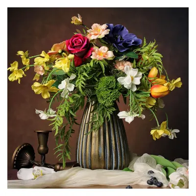 (Spring) Artificial flowers in small vase, home floral arrangement decoration