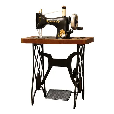 Vintage Iron Sewing Machine Model Clothing Shop Window Crafts