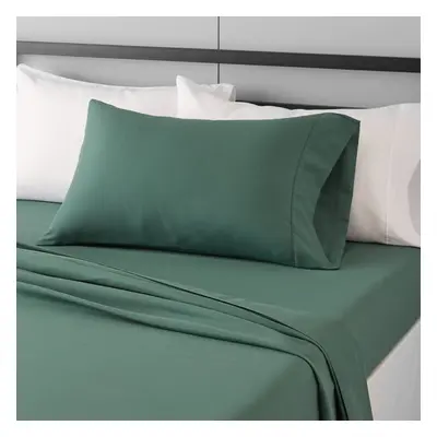 Amazon Basics Lightweight Super Soft Easy Care Microfiber 3-Piece Bed Sheet Set with 14-Inch Dee