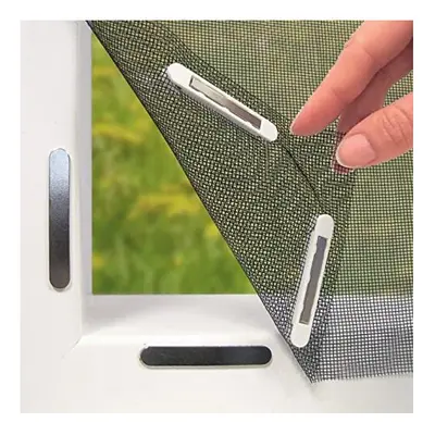 Window Fly Screen with Innovative Magnetic Fastening Fly net can be Individually Cut to Size up 