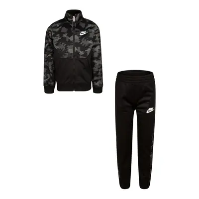 Nike Boy`s Therma Dri Fit Jacket & Pants Piece Set (Black(76H109-023