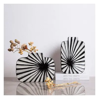 2 Pieces Abstract White & Black Striped Resin Flower Vase Set Home Ornament Decor Art