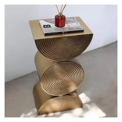 Modern Side Tables Creative Gold Metal Small End Table Unique Shape Bedside Table