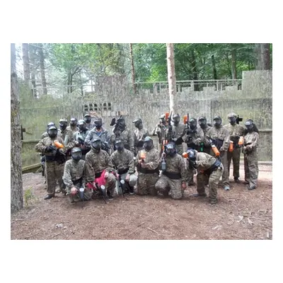 For upto 2 players, paintballing with 100 paintballs each; must be 12 years old or older