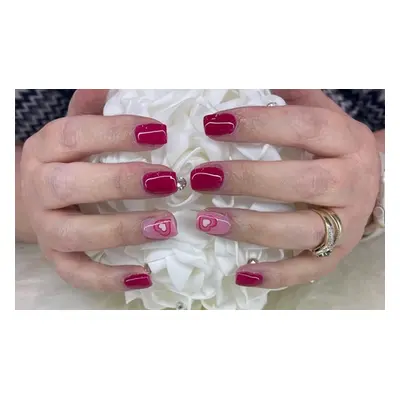 Gel manicure and nail art course