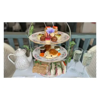 For Four, Afternoon Tea with Prosecco