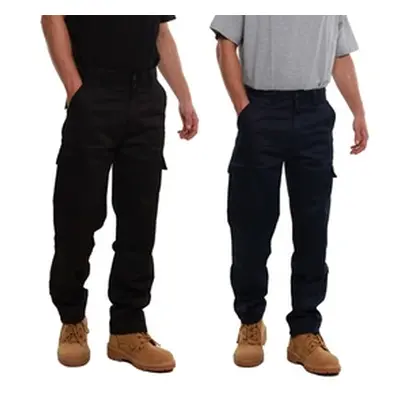 Two-Pack of Men’s Cargo Knee Pad Work Trousers, Black,Size 30 Short