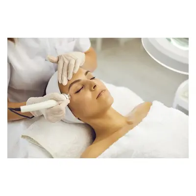 One Hydra-Facial Session + LED Therapy