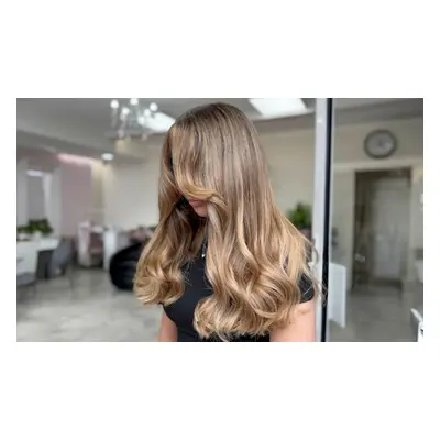 Ladies Wash Style Cut & Blow Dry (inc conditioning treatment & Head massage)