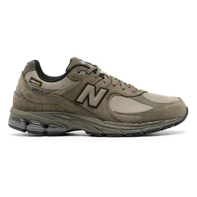 NEW BALANCE - M2002 Sneakers