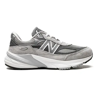 NEW BALANCE - Sneakers V6