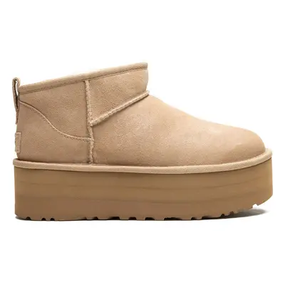 UGG AUSTRALIA - Classic Ultra Mini Platform Boots